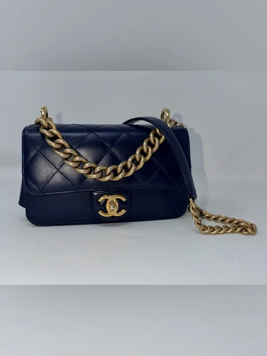 Chanel 2017 Small Paris Cosmopolite Flap Bag Deep Navy Blue - Picture 1 of 16